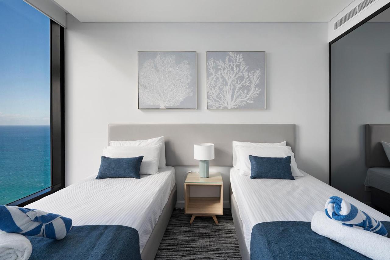 Sea View Beachfront Apartment In Surfers 골드코스트 외부 사진