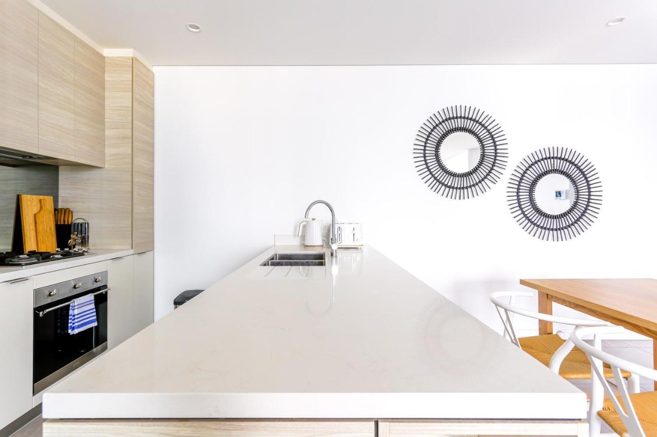 Sea View Beachfront Apartment In Surfers 골드코스트 외부 사진