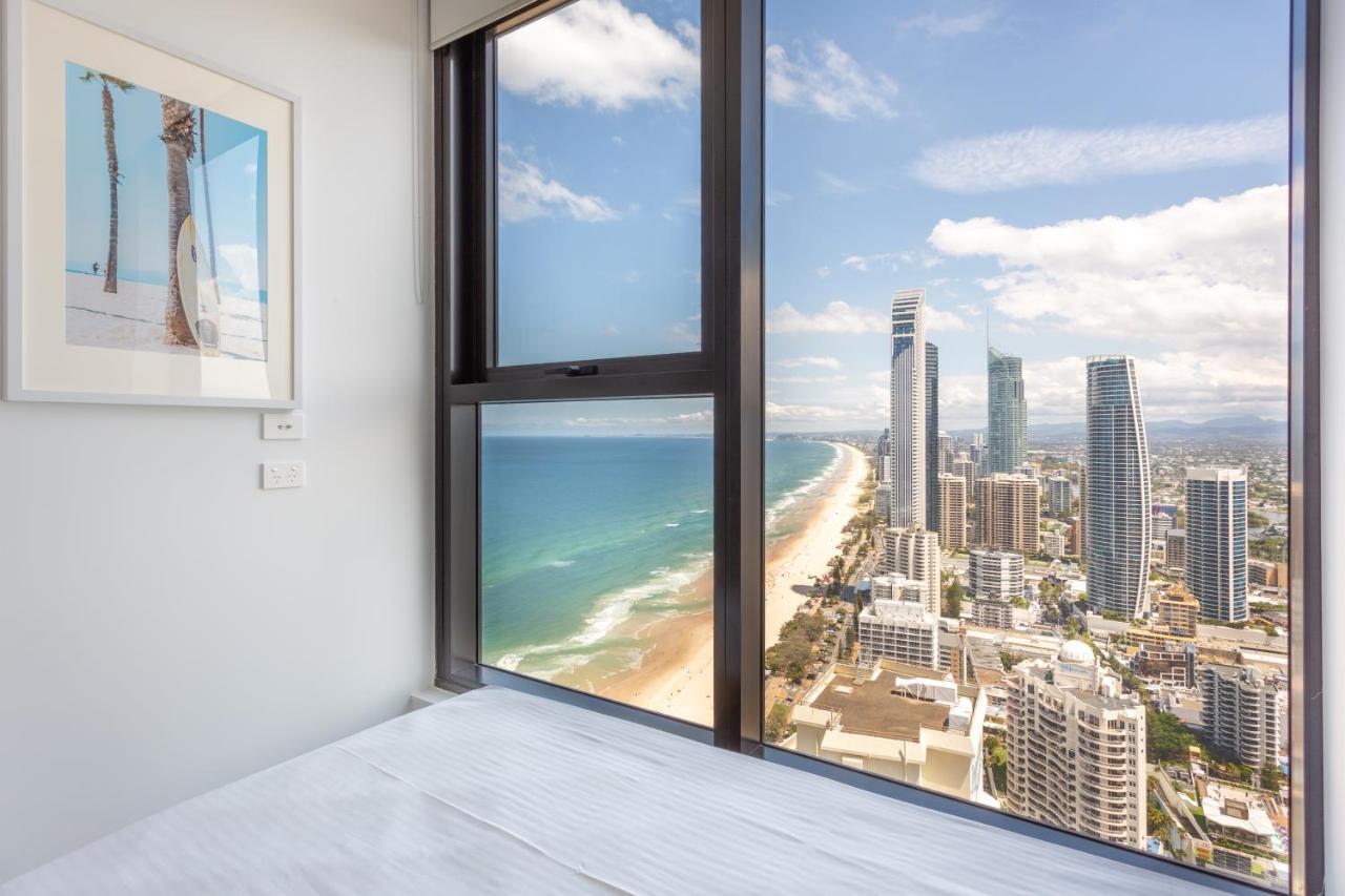 Sea View Beachfront Apartment In Surfers 골드코스트 외부 사진